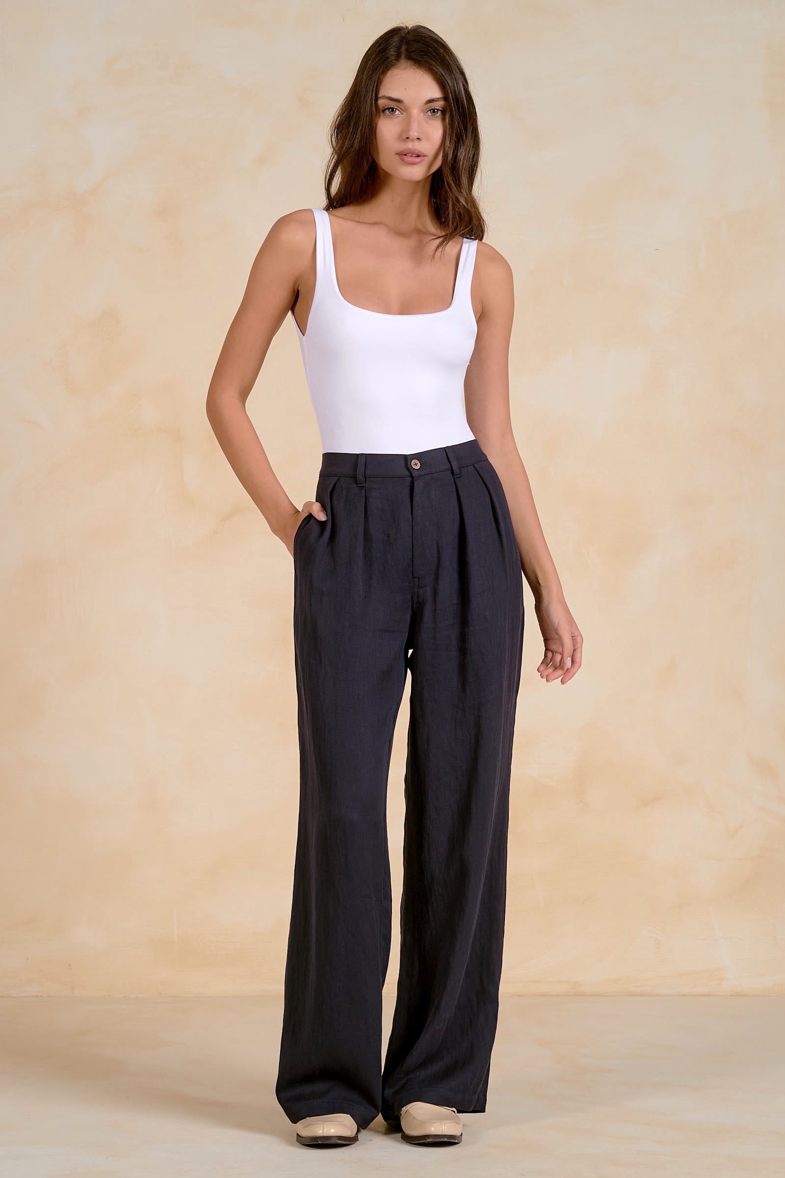 Amara Pant