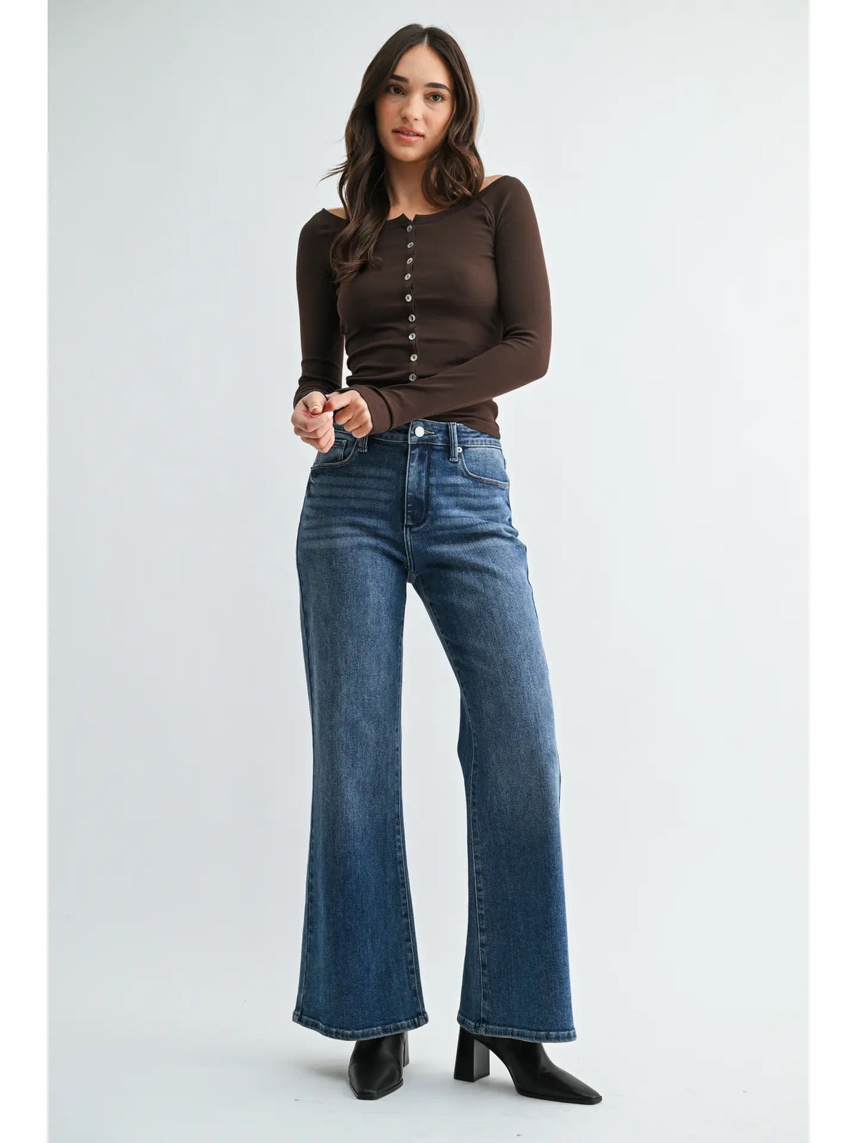 Cora Classic Wide Leg Jean