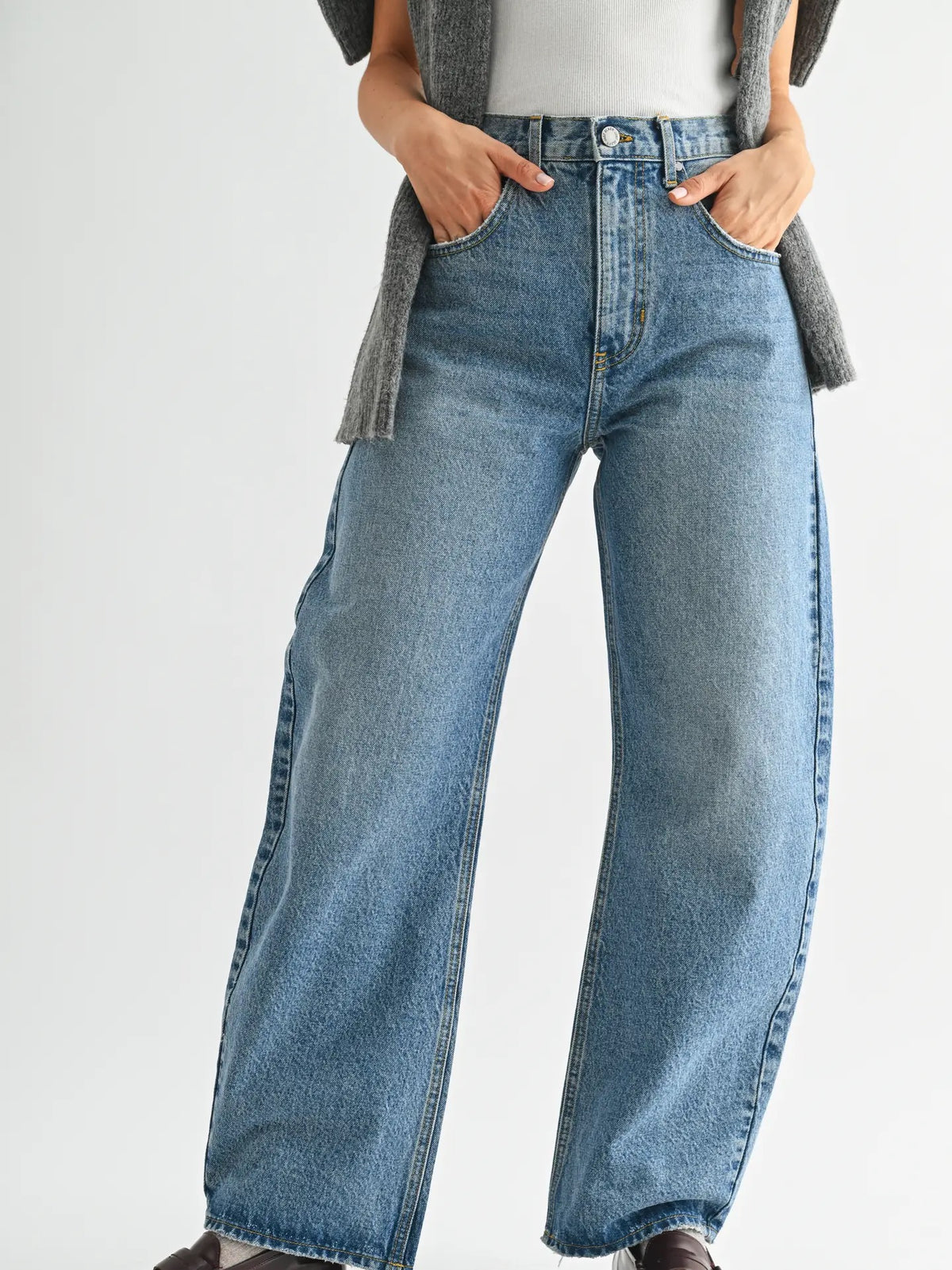 Reva Barrel Jean