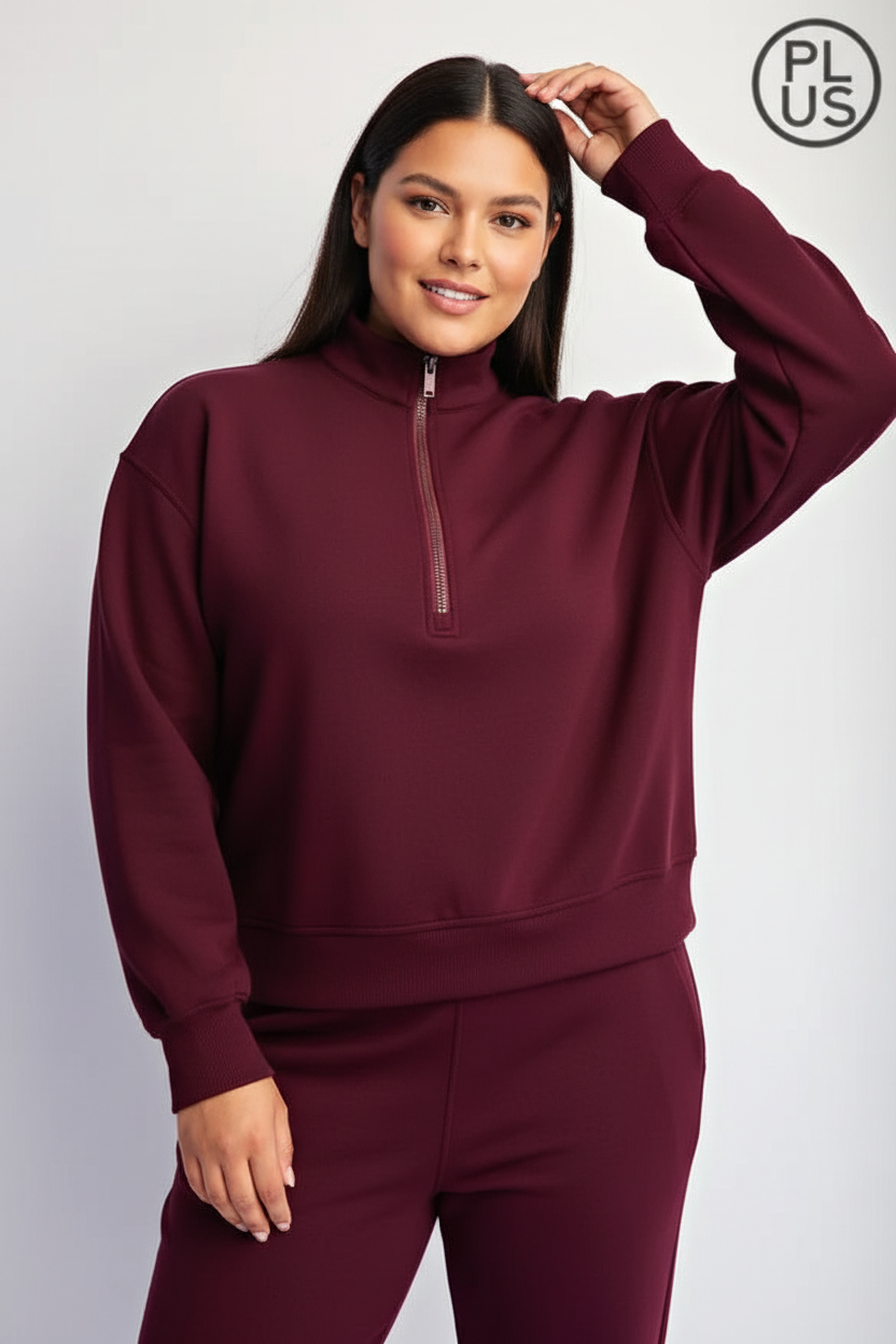Jaya Pullover - Plus Size Latina - Pose 1